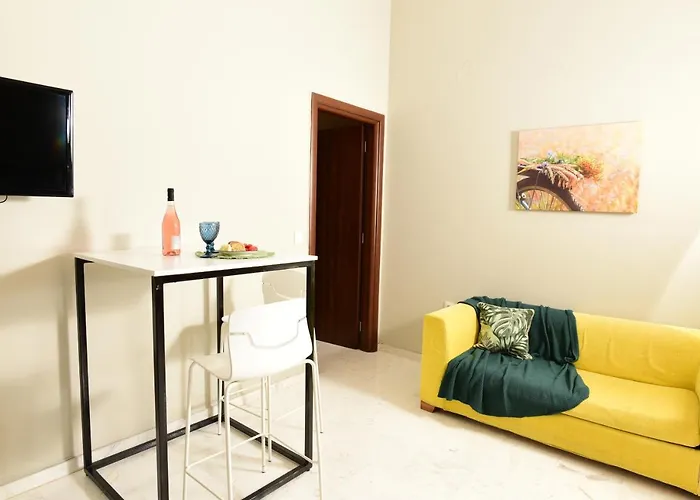 Jasmine Garden - Yard *