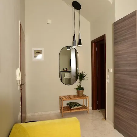 Jasmine Garden - Yard