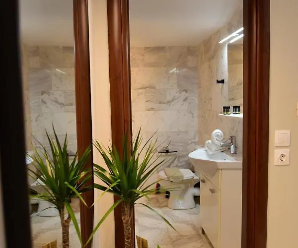 Jasmine Garden - Yard * Rethymno (Crete)